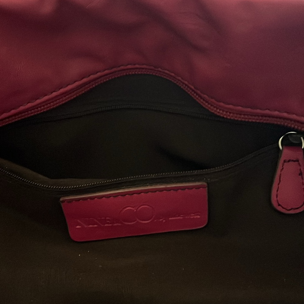 Nine & Co fuschia shoulder bag - Picture 4 of 9